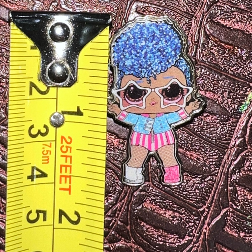 LN LOL lol surprise pin - Picture 3 of 5